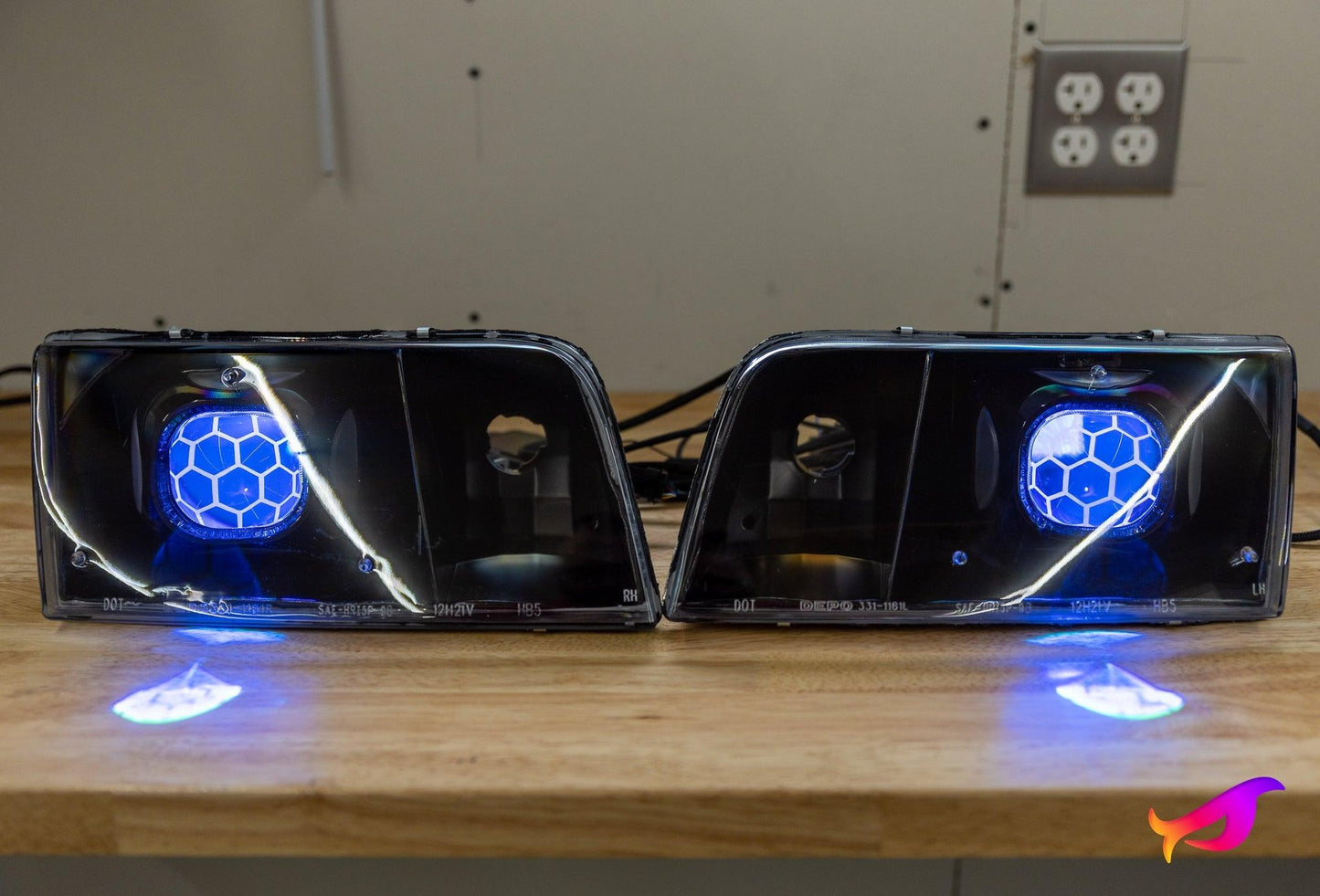 Ford Crown Victoria (98-11) - Panther Lights