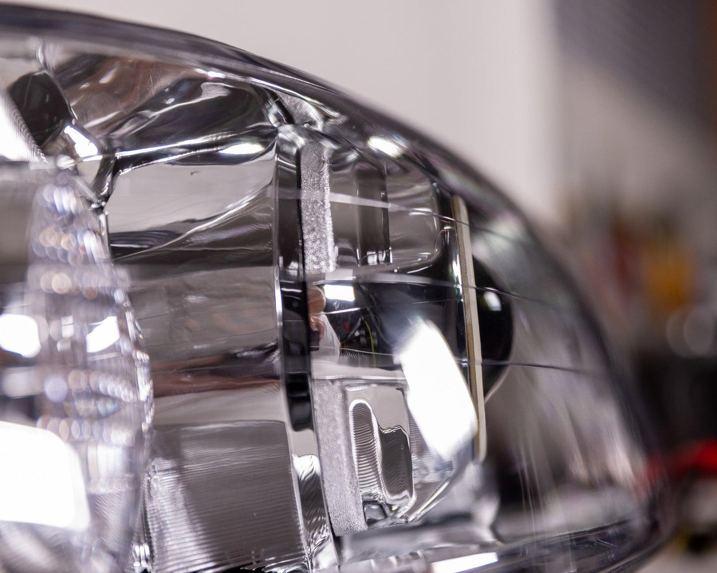 Lincoln Town Car (03-11) - Panther Lights