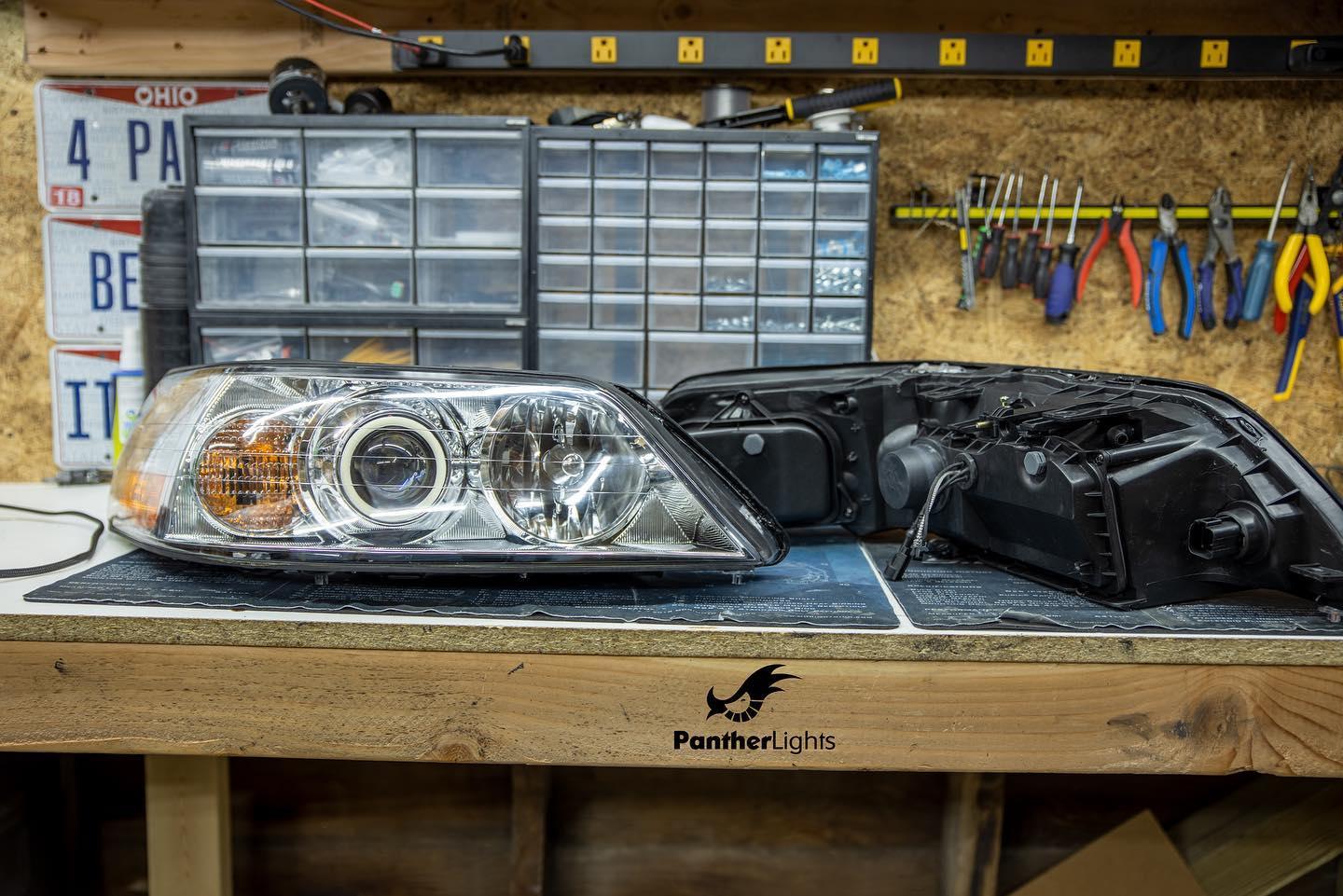 Lincoln Town Car (03-11) - Panther Lights