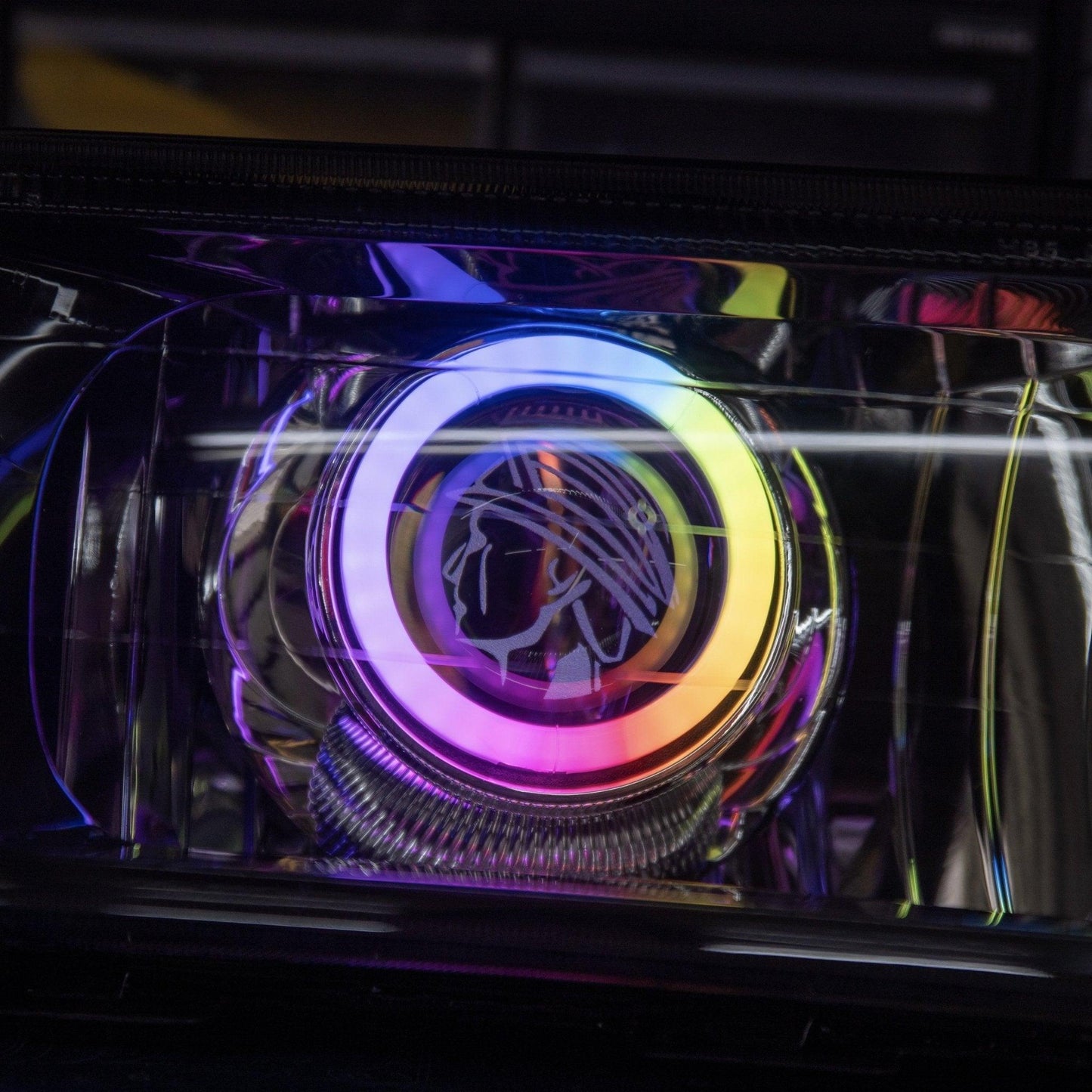 Round Halos: Color Flow - Panther Lights